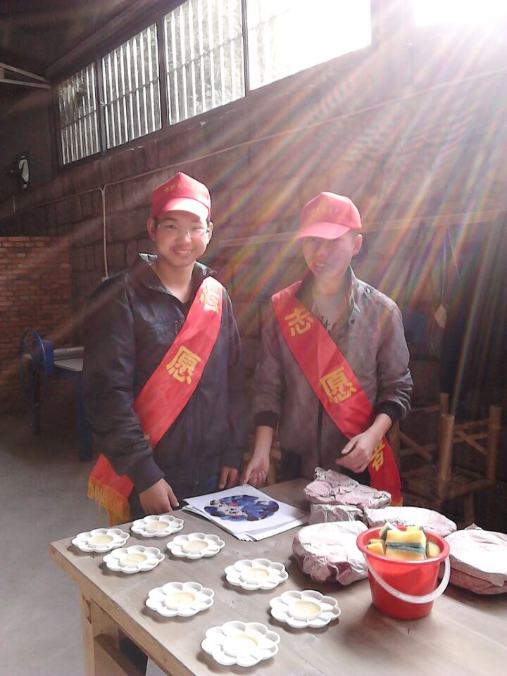 弘揚雷鋒精神，彩陶展義工行